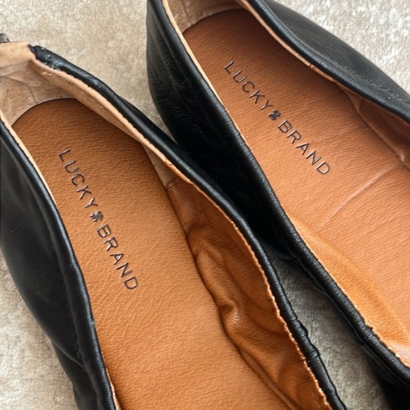 Brand New Lucky Brand Genuine Leather Black Slip On Ballet Flats Zippered Back - Picture 5 of 16